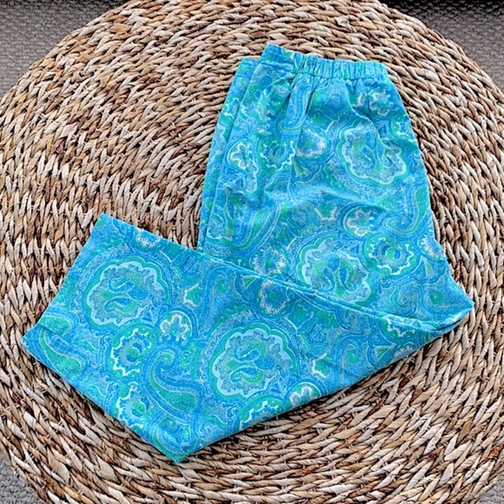 Talbots Green Paisley Cropped Pants - Picture 2 of 9